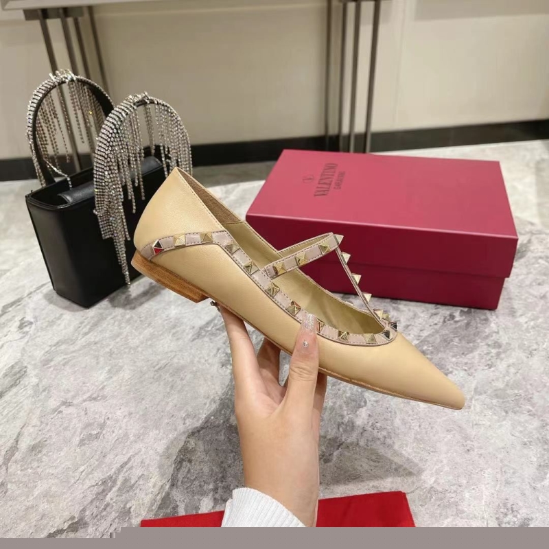 Valentino flat shoes
